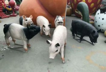 房地產(chǎn)野豬雕塑，仿古動(dòng)漫雕塑，噴砂制造