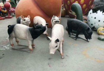 公園野豬雕塑，噴砂發(fā)光雕塑，鑄銅工藝