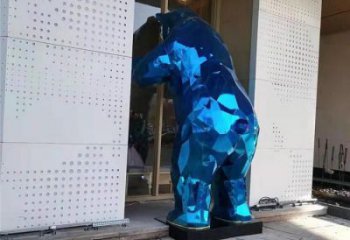 城市狗熊雕塑，網(wǎng)格體育雕塑，古銅效果