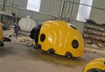 校園蟲子雕塑，拉絲海洋雕塑，卡通主題