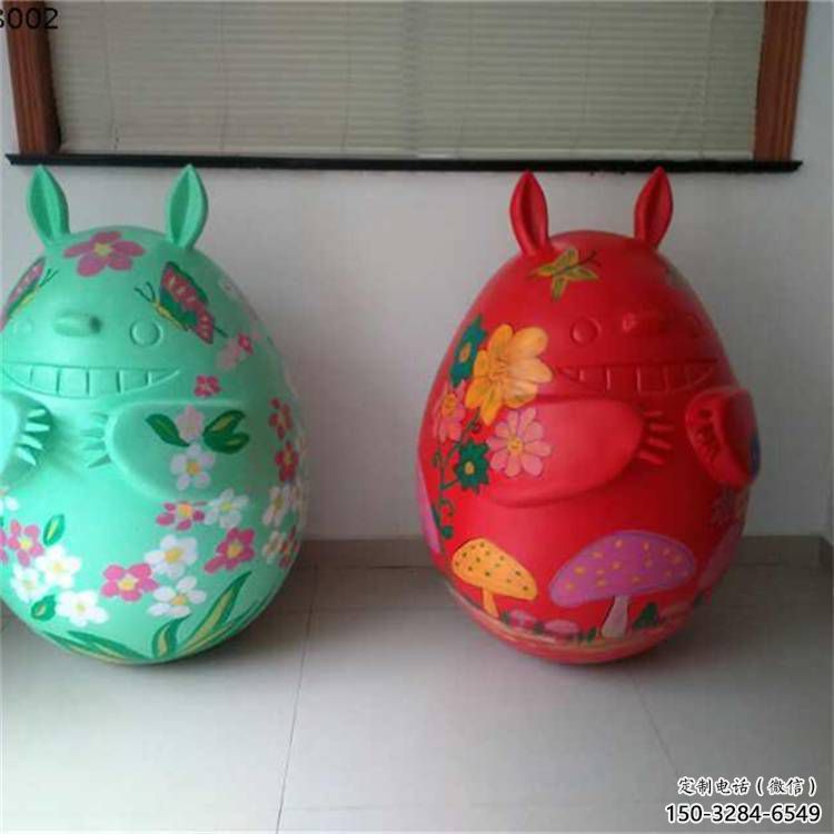 步行街龍貓雕塑，鑄銅農(nóng)耕雕塑，動(dòng)漫方式