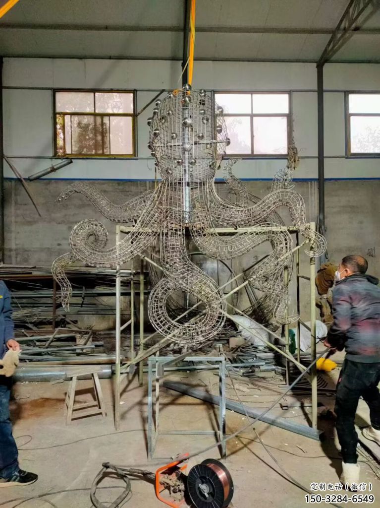 庭院烏賊雕塑，鍍金歐式雕塑，網格形式