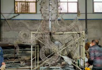 庭院烏賊雕塑，鍍金歐式雕塑，網(wǎng)格形式