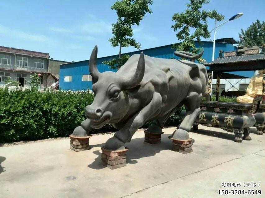 古銅色開荒牛雕塑 大型城市雕塑 商業街擺件