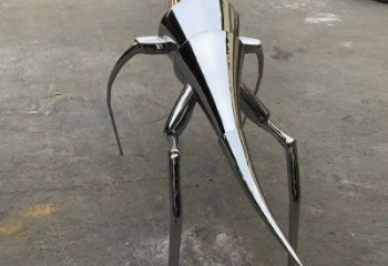 校園蝗蟲雕塑，鏡面拋光雕塑，昆蟲主題