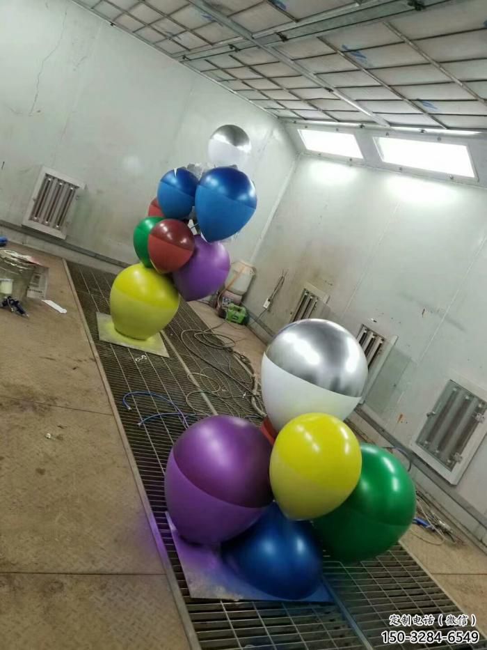 小區(qū)氣球雕塑，拉絲景觀雕塑，抽象效果