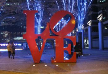 室內景觀雕塑，拉絲字母雕塑廠家，抽象效果