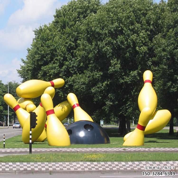 街道保齡球雕塑廠家，鍛造景觀雕塑，彩繪效果雕塑