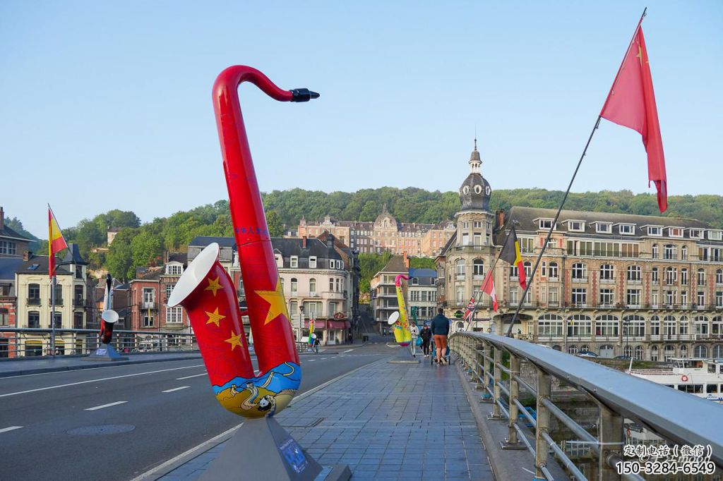 彩繪薩克斯雕塑 景觀西方樂隊(duì)雕塑 街頭樂器雕塑