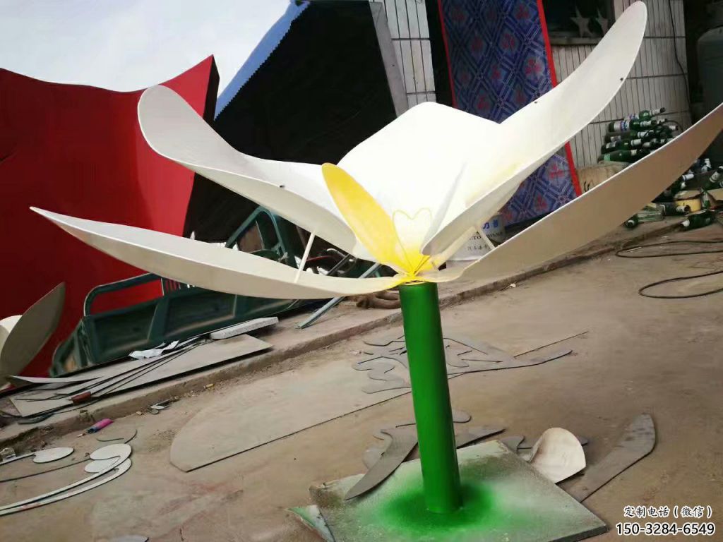 拉絲蘭花雕塑 鏤空創意雕塑 別墅區雕塑