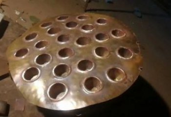 大型蓮蓬雕塑 鍛造發(fā)光植物雕塑 房地產(chǎn)雕塑