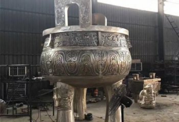 黃銅材質(zhì)圓鼎雕塑造型