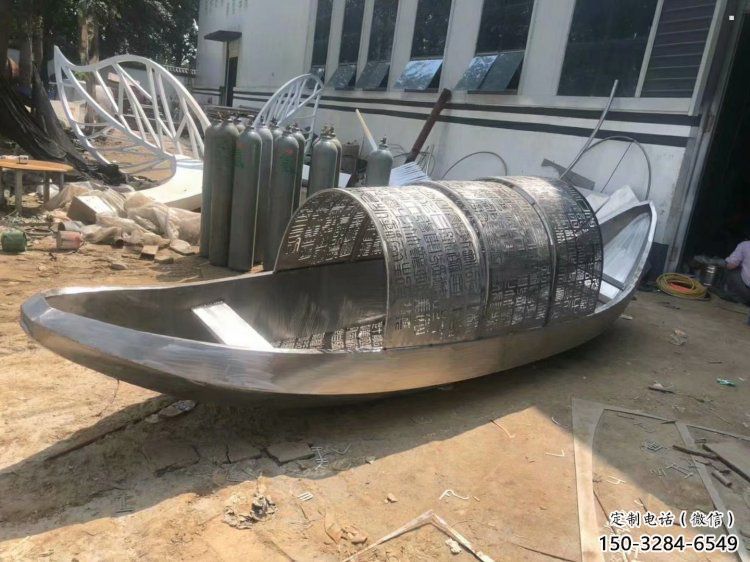 街道景觀雕塑，鍛造帆船雕塑，鏡面效果