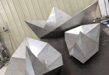 紙船雕塑承接，鋼管組合，室外折紙船雕塑特供