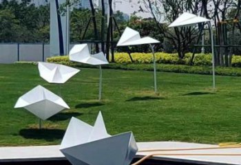 紙船雕塑優(yōu)選，白鋼構(gòu)件，景觀折紙船雕塑廠家