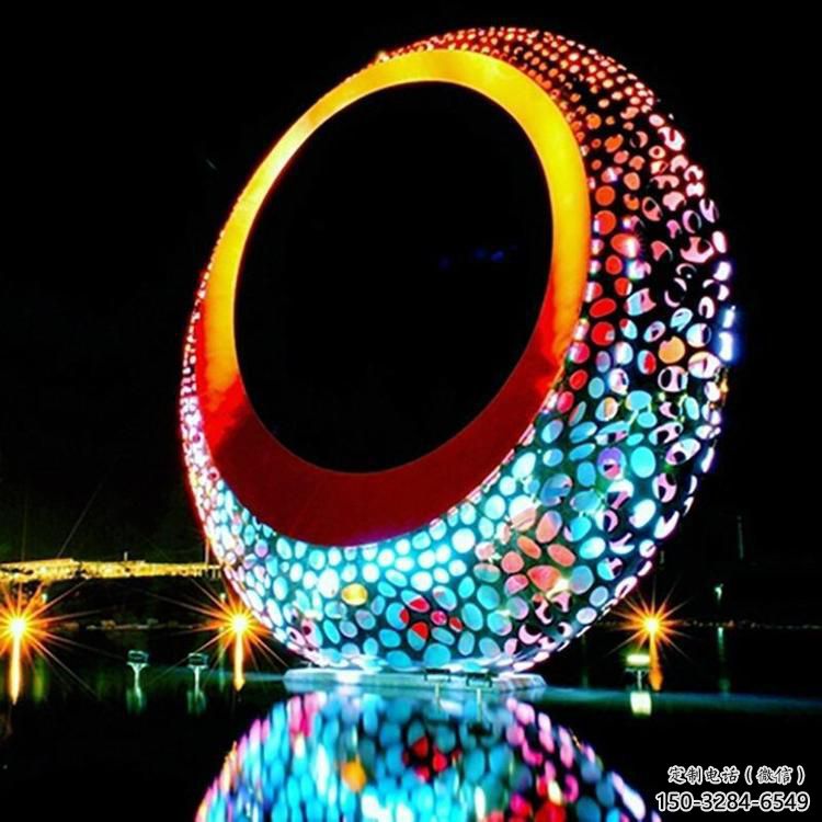 燈光圓環雕塑廠，鏤空原理設計，不銹鋼圓環雕塑生產商