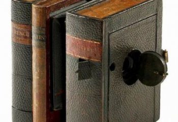 銅書籍雕塑廠家，金屬組合，銅書籍雕塑定做