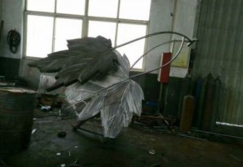 楓葉雕塑承接，景區案例，不銹鋼楓葉雕塑定制廠家