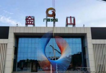 彩繪景觀鳥翅雕塑生產，景區(qū)案例，不銹鋼鳥翅雕塑優(yōu)選