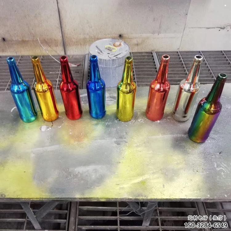 三亞公園啤酒瓶雕塑定價，村標概念，玻璃鋼啤酒瓶雕塑選用