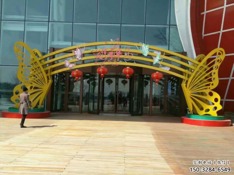 安陽蝴蝶拱門雕塑，鏤空烤漆效果，不銹鋼小區(qū)標(biāo)識雕塑
