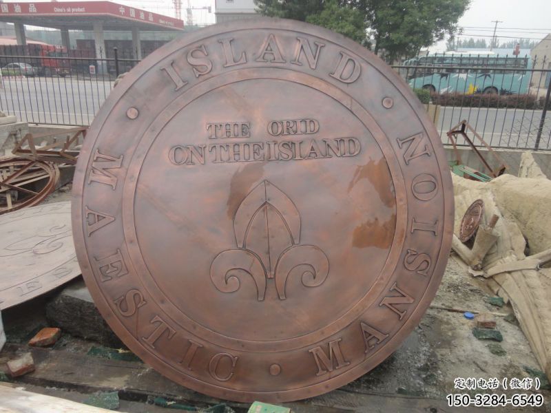 邵陽彩繪校徽雕塑