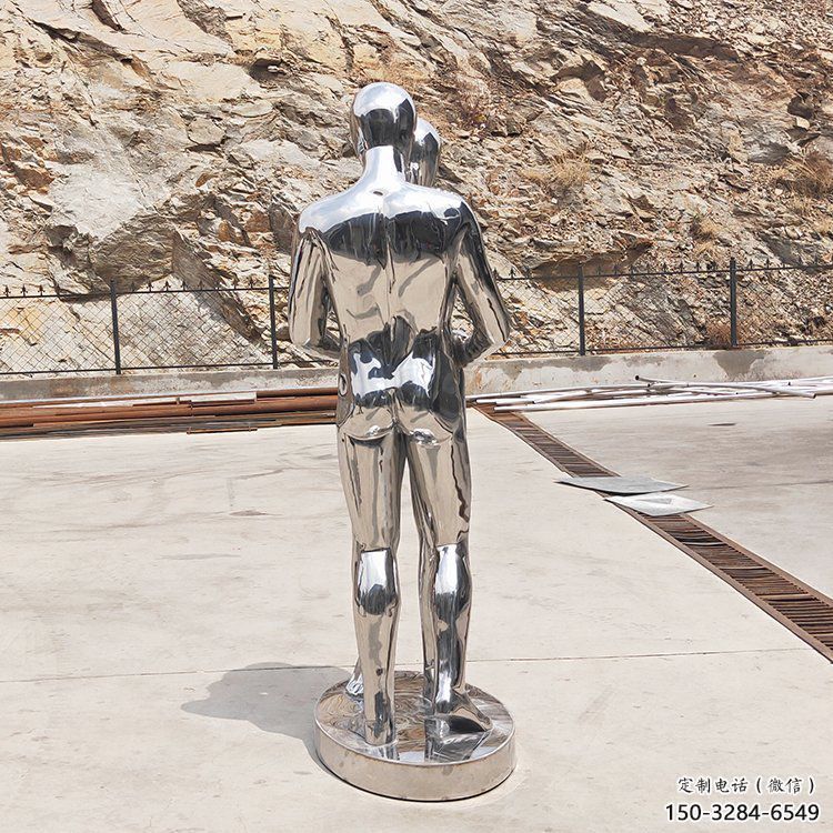 思茅廣場情侶雕塑