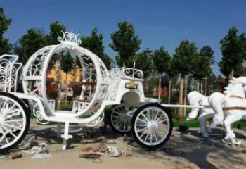 達(dá)孜廣場(chǎng)馬車雕塑